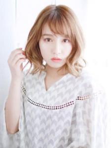 ハイトーンベージュの外はねゆるカール - hair make nalu 荻窪西口 すずらん通り店掲載