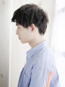 ゆるいカールのくせ毛風メンズスタイル - hair make nalu 荻窪西口 すずらん通り店掲載