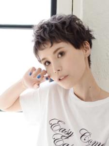 外国人風×パンクベリーショート - HAIR & MAKE EARTH 東戸塚店掲載