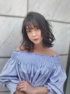 ロングボブにラフウェーブ - LOANA ROPPONGI掲載