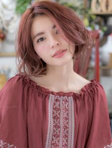 個性的カラーでセンターパートくせ毛風ラフボブ　エアリーボブ - COVER HAIR bliss 北浦和西口店【カバー ヘア ブリス】掲載