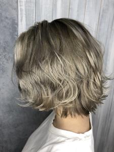 ホワイトベージュ - Hair salon Attirer掲載