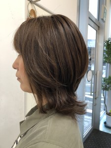 外ハネウルフ - izawa hair make salon掲載