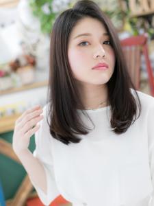 かきあげバング×黒髪のツヤ感色っぽセミディ　ニュアンスカール - COVER HAIR & SPA bliss【カバーヘア アンド スパ ブリス】浦和/浦和西口店掲載