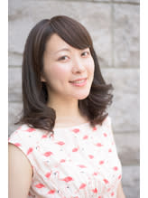 クラシカルなフレアミディで大人のカールスタイル - HAIR DESIGN Serendipity掲載