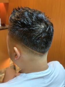 バーバーヘアー  V字ライン スキンフェード - ヘアーモードキクチ 銀座店掲載