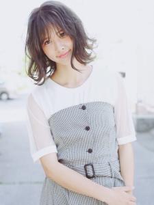 アッシュグレーの切りっぱなしボブ - Hair ruup Sela design works掲載