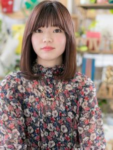 愛されカラーの前下がり小顔ワンカール　簡単スタイリング - COVER HAIR bliss 上尾西口店掲載