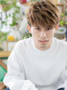重軽MIX★外国人風ハイトーン束感ショート　くせ毛風 - COVER HAIR bliss 上尾西口店掲載