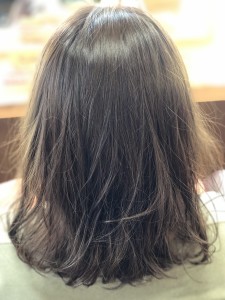 秋色　深みのあるベークドグリーンカラー - HAIR CoCoro掲載
