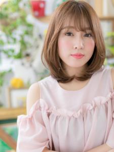 シルキーベージュカラーの小顔ウルフミディアム　大人かわいい - COVER HAIR bliss【カバーヘア ブリス】上尾/上尾西口店掲載
