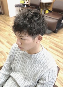 前下がりスパイラルパーマ - hair studio Romeo掲載