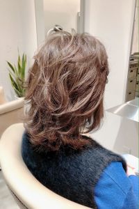 伸ばし途中もお手入れ楽なウルフレイヤー - Hair&Make OPSIS掲載