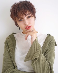 大人カジュアルパーマスタイル - e.m.a PREMIUM BEAUTY SALON掲載