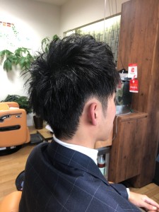 デキる大人のビジネスヘア - hair&relax bud bloom掲載