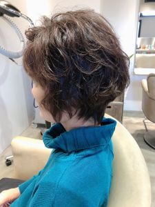 無造作なパーマスタイルがオシャレ感UP - Hair&Make OPSIS掲載