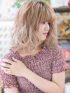 アレンジ自在♪外国人風ミディアムカール　厚めバング - COVER HAIR bliss 大宮西口店【カバー ヘア ブリス】掲載