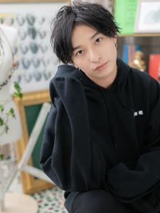 爽やか黒髪でモテる！センターパートマッシュ　くせ毛風 - COVER HAIR & SPA bliss 浦和西口店【カバー ヘア アンド スパ ブリス】掲載