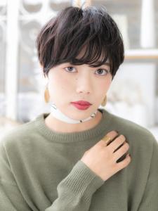 大人かわいい黒髪ふんわりショート　くせ毛風 - mod's hair【モッズヘア】越谷/越谷西口店掲載
