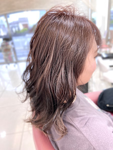 【QUALIS】10代20代愛されピンクラベンダーベージュ - QUALIS 赤塚店掲載