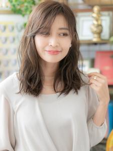 斜めバングのアシンメトリーナチュラルラフウェーブ グラマラス - COVER HAIR bliss【カバーヘア ブリス】大宮/大宮西口店掲載