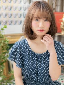 伸ばしかけにも◎くせ毛風小顔ふわミディ　グラデーションカラー - COVER HAIR & SPA bliss【カバーヘア アンド スパ ブリス】浦和/浦和西口店掲載