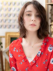 外国人風やわらか質感くせ毛風ふわミディ　斜めバング - COVER HAIR bliss【カバーヘア ブリス】戸田公園/戸田公園西口店掲載