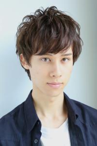 前髪長めの縦長ショート - LUXIA掲載