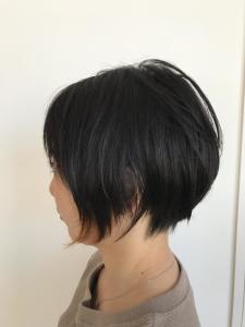 インナーカラー×前下がりショート - IZA掲載