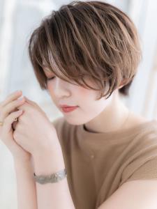 くせ毛風無造作カール…アシンメトリー大人ボブ　小顔 - mod's hair 越谷西口店【モッズヘア】掲載