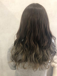 外国人風グラデーションカラー - Accueillir Pur hair掲載