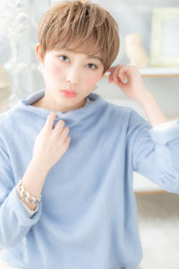 ハイトーンで外国人風★前下がり小顔マッシュ　フォギーベージュ - mod's hair【モッズヘア】上尾/上尾西口店掲載