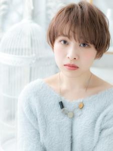 大人かわいい斜めバングナチュラルショート　くすみカラー - mod's hair【モッズヘア】上尾/上尾西口店掲載