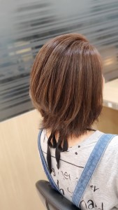 白髪染め卒業！ハイライトで目立たない白髪ヘアー - CAPA秦野掲載