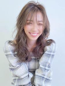 シアーな質感☆シースルーバングロング - La Bless 大阪梅田サロン[LINKS前]掲載