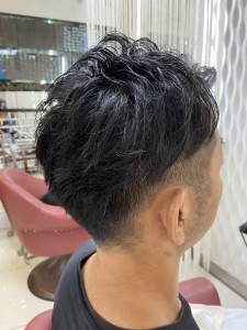 【QUALIS】ツーブロ/フェードスタイル/アップバング - QUALIS 赤塚店掲載