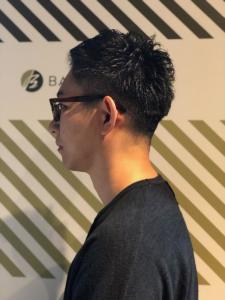 大人の刈り上げスタイル【BARBER-BAR】 - バーバーバー赤羽掲載