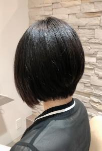 前下がりで小顔に見えるショートボブ♪ - Hair&Make OPSIS掲載
