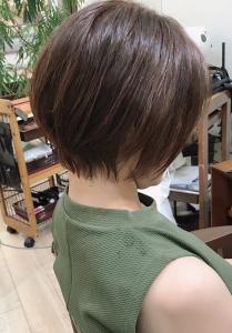 大人可愛いショートボブ - gift hair salon掲載