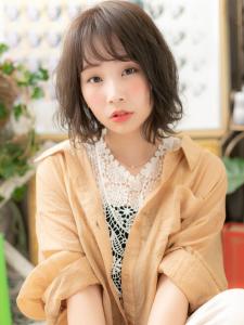 オリーブアッシュ斜めバングくせ毛風大人ボブ　シースルー前髪 - COVER HAIR bliss 【カバー ヘア ブリス】川口/ららテラス川口東口駅前店掲載