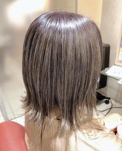 白髪をぼかせるハイライトカラー - EMU international 春日部本店掲載