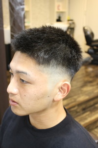 スキンフェードカット - Grass Hair 流川店掲載