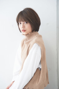 大人可愛いひし形シルエットのショートボブ - クロードモネ H2O・AVEDA 渋谷ヒカリエshinQs店掲載