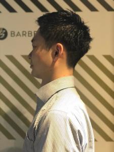大人の刈り上げスタイル【BARBER-BAR】 - バーバーバー赤羽掲載