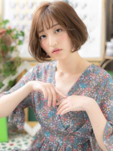 ひし形シルエット大人かわいい前下がりボブ　透け感 - COVER HAIR bliss 上尾西口店掲載