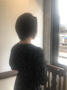 大人の前下がりボブスタイル - Lourdes hair design掲載