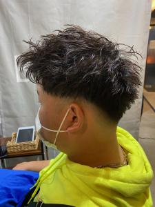メンズナチュラルスキンフェードスタイル - BRaeVE hair design掲載