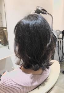 スタイリング簡単、癖毛を活かしたナチュラルな外ハネ - Hair&Make OPSIS掲載