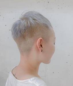 ホワイトアッシュ - Lourdes hair design掲載