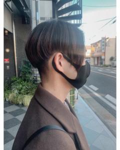 センターパートのクールな前下がりショート - Hair&Make OPSIS掲載
